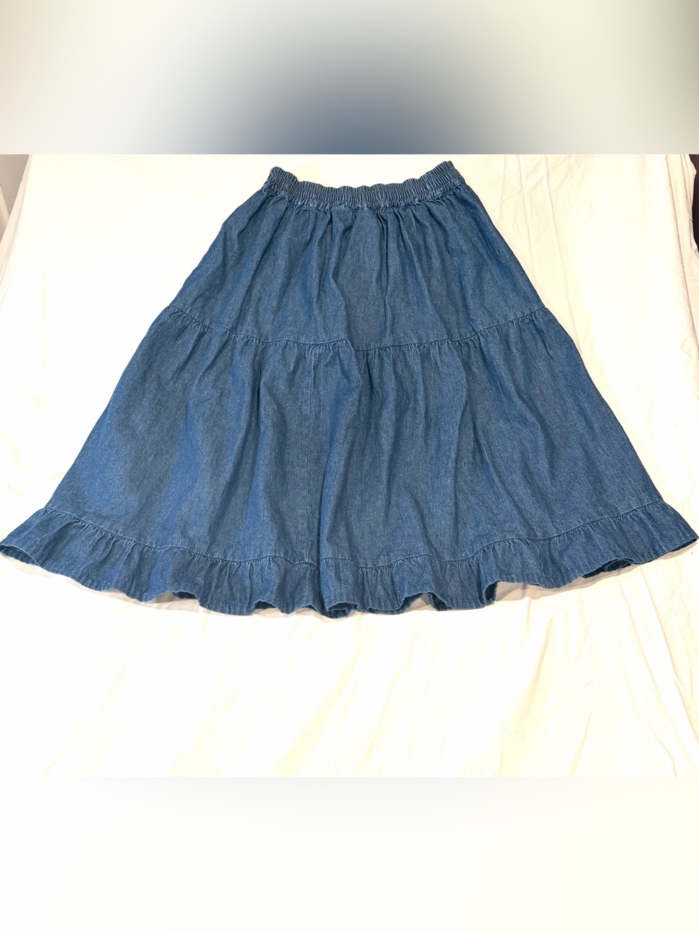 Crazy Cowgirl Women's Denim Midi Skirt with Button Accents, size M - Picture 6 of 6